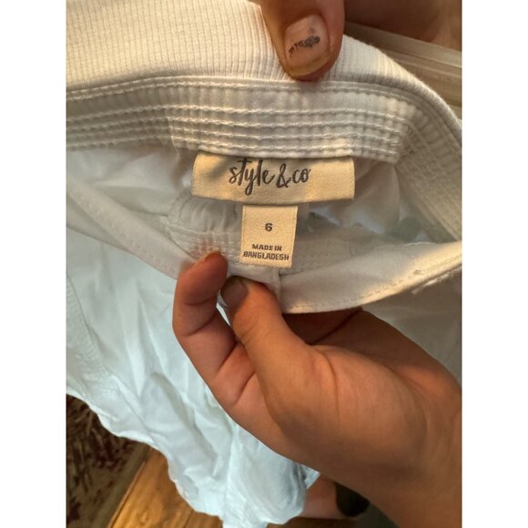 Style & Co Women solid White Cargo Capri Pants Size 6 READ - Picture 3 of 4